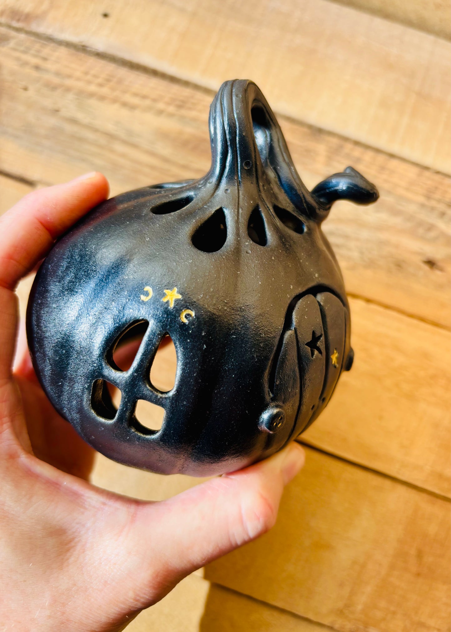 Maison citrouille - photophore noir et doré 4