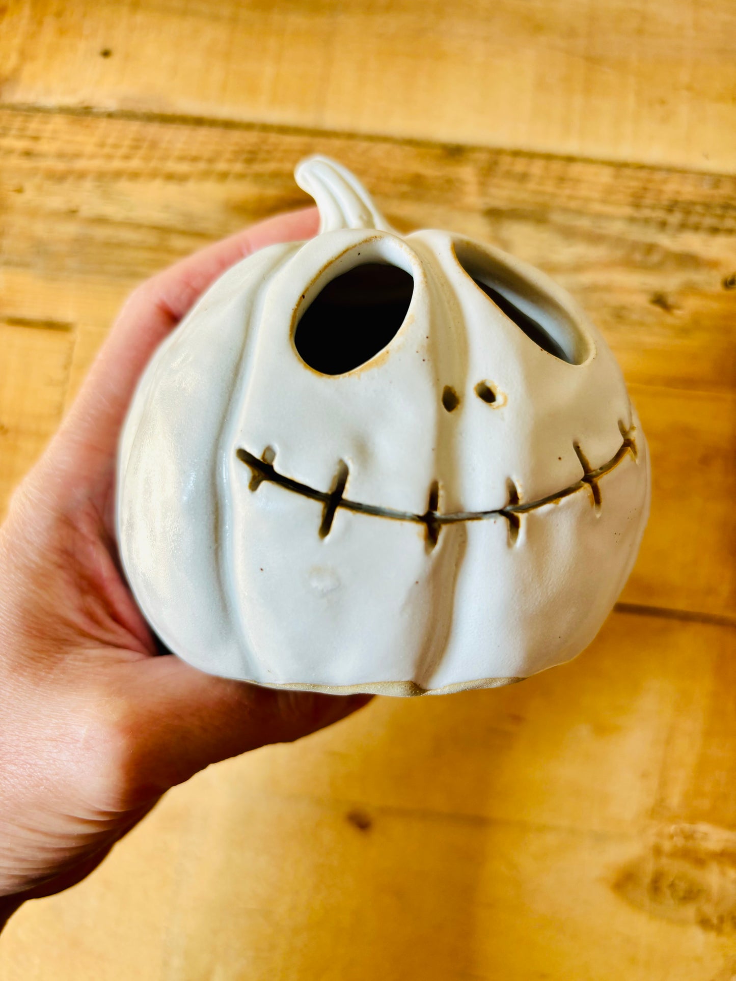 PATRICK - white tealight holder - imperfect 1