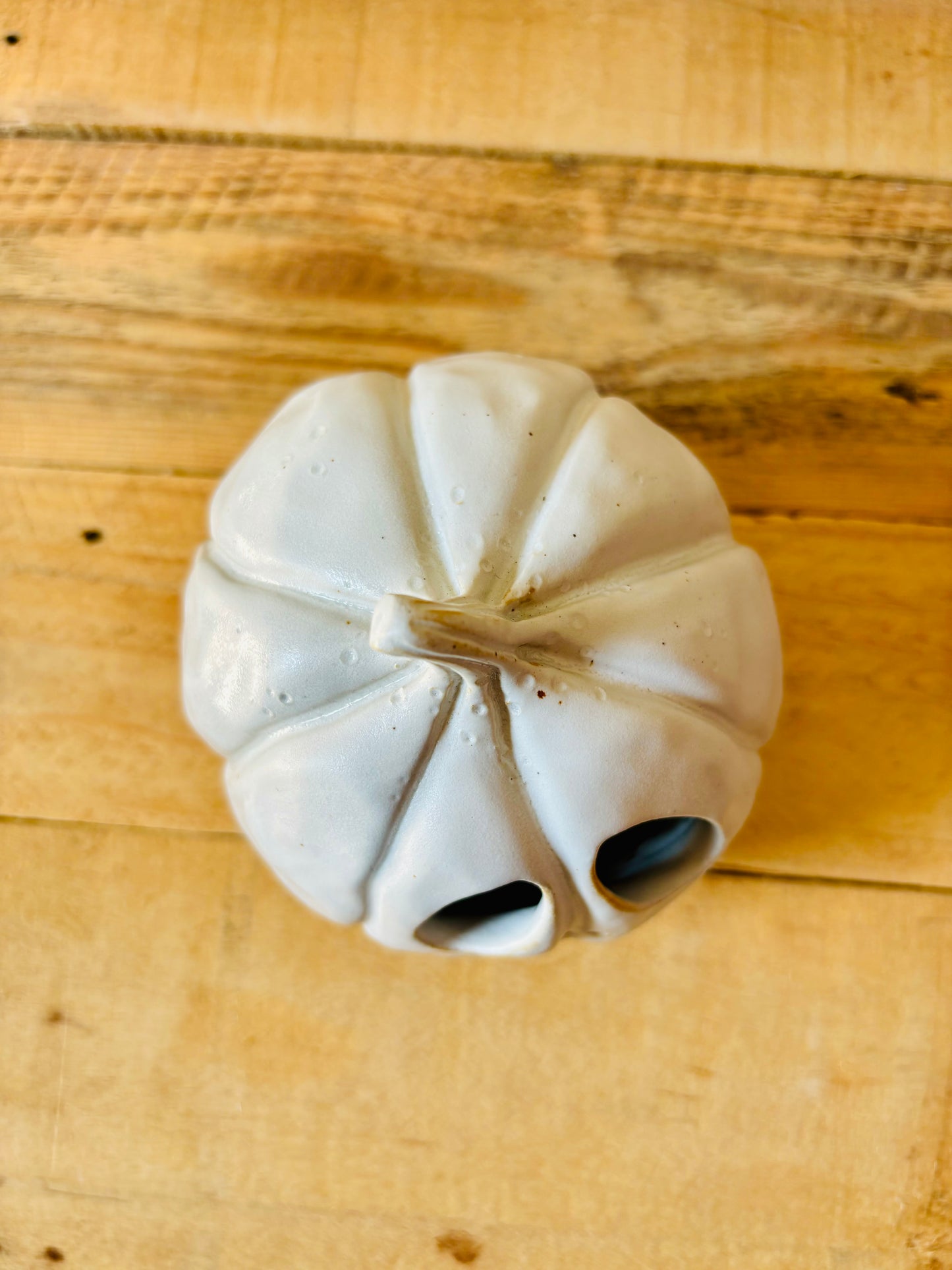 PATRICK - white tealight holder - imperfect 1