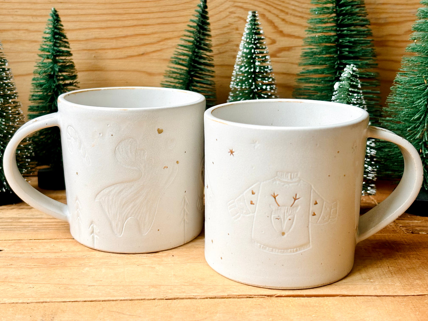 Christmas mug 5 - white and gold - sweater