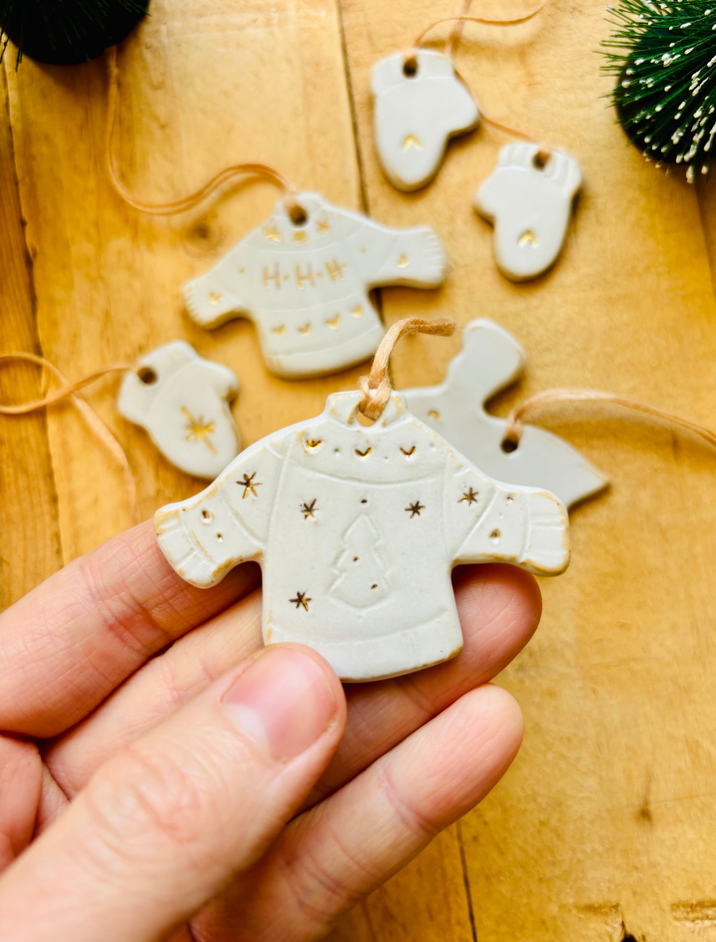 Pull de Noël - blanc et or - pièce unique