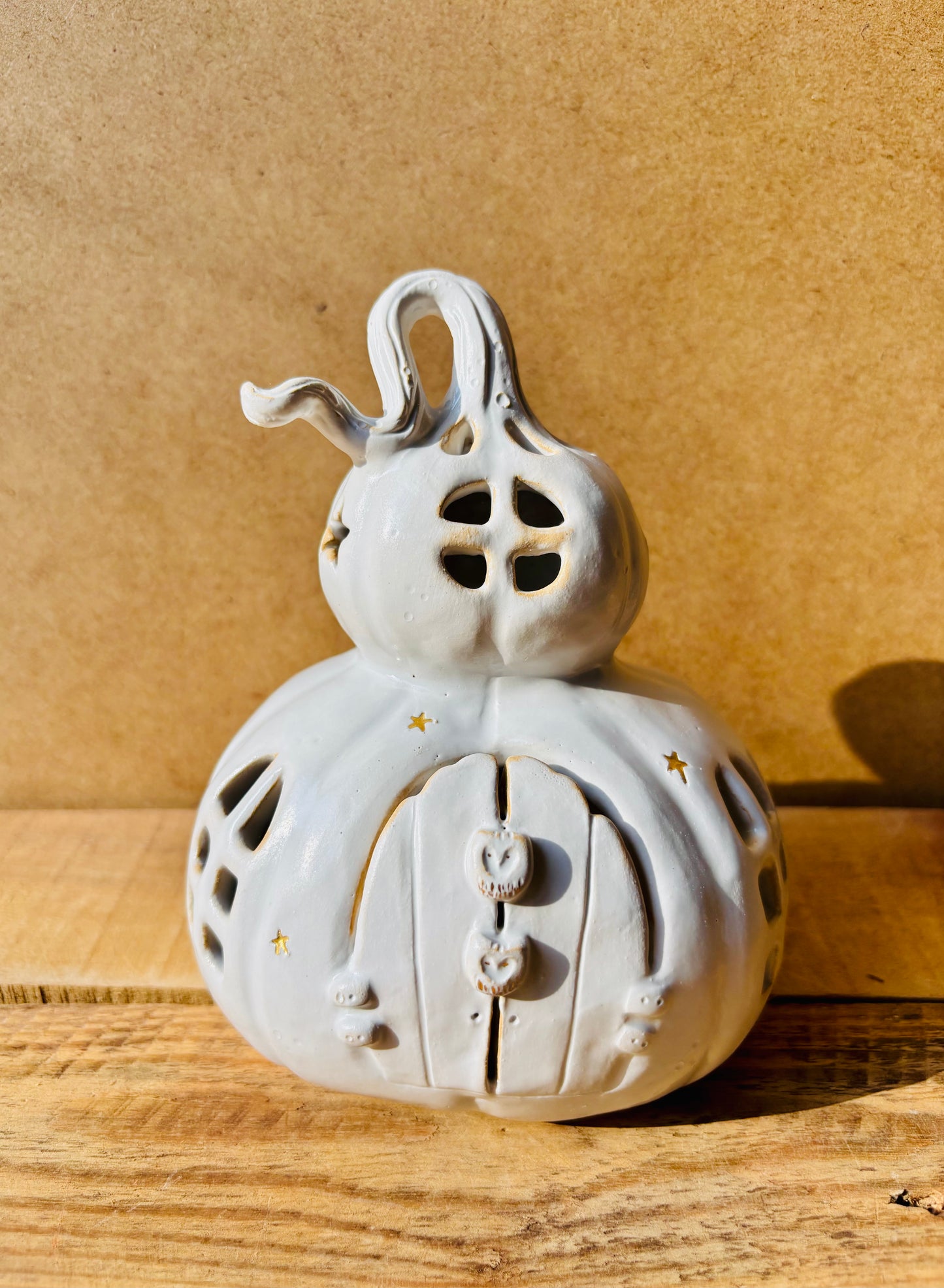 Grande maison citrouille - photophore blanc et or 1