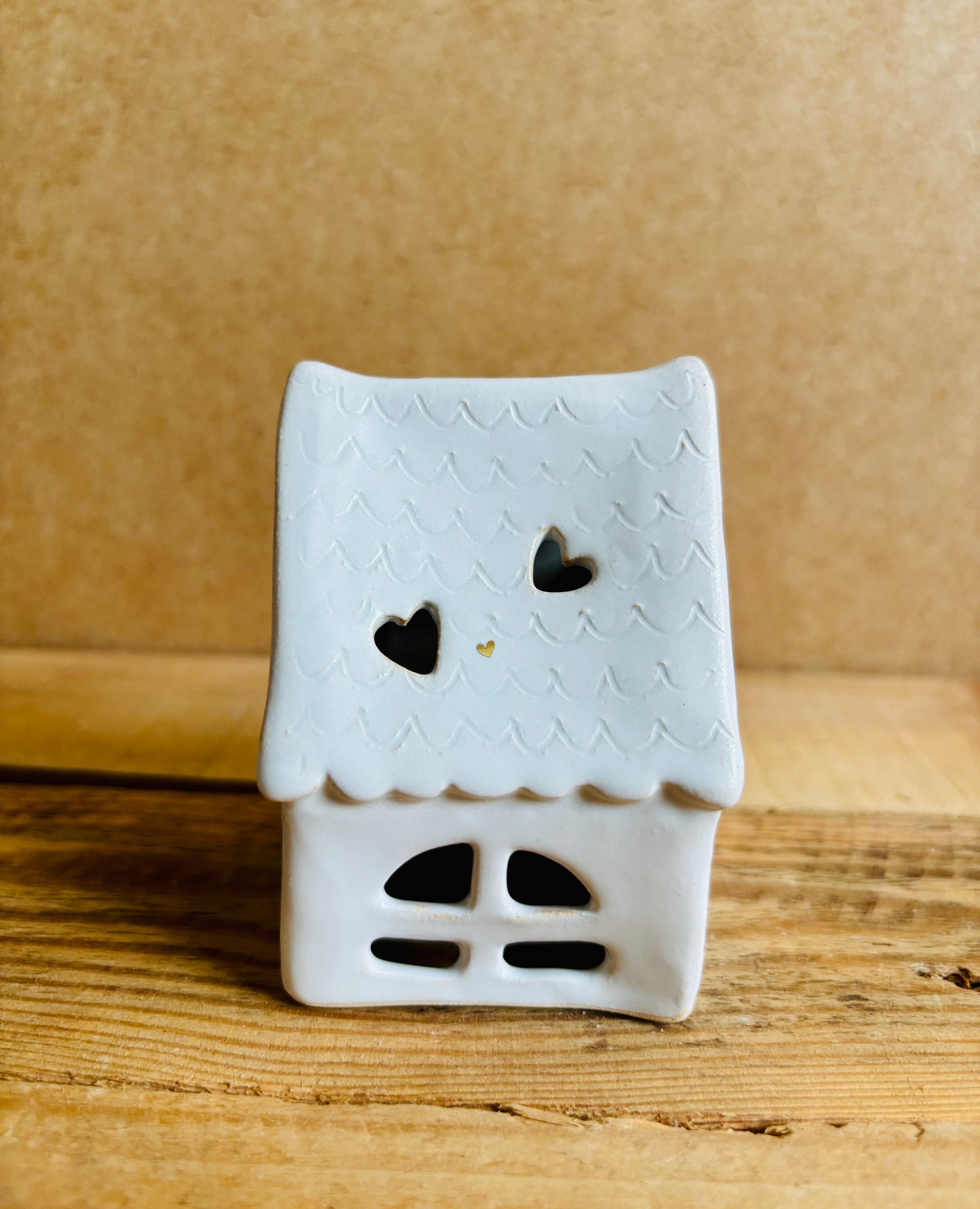 House 1 - white and gold tealight holder