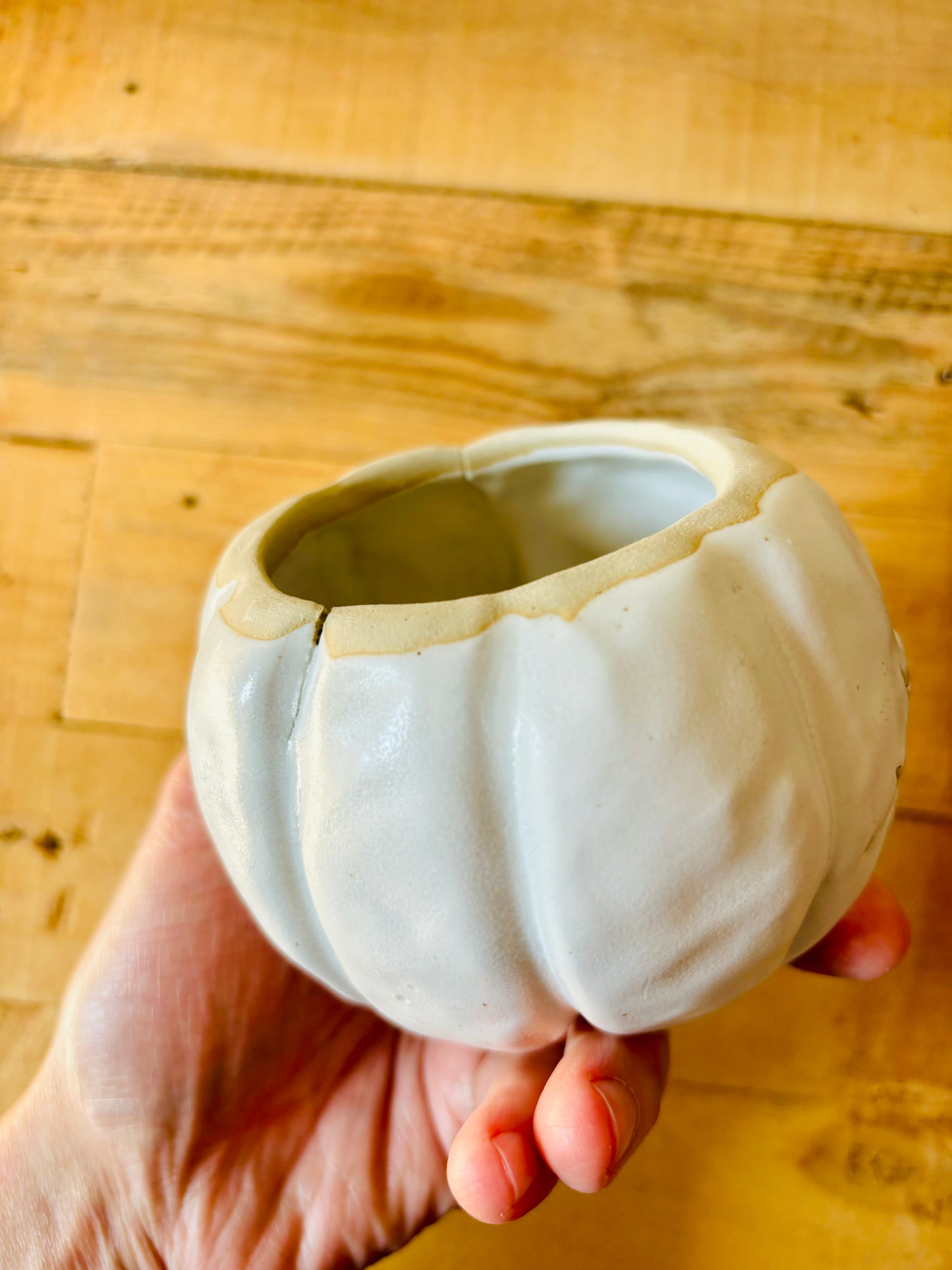 PATRICK - white tealight holder - imperfect 1