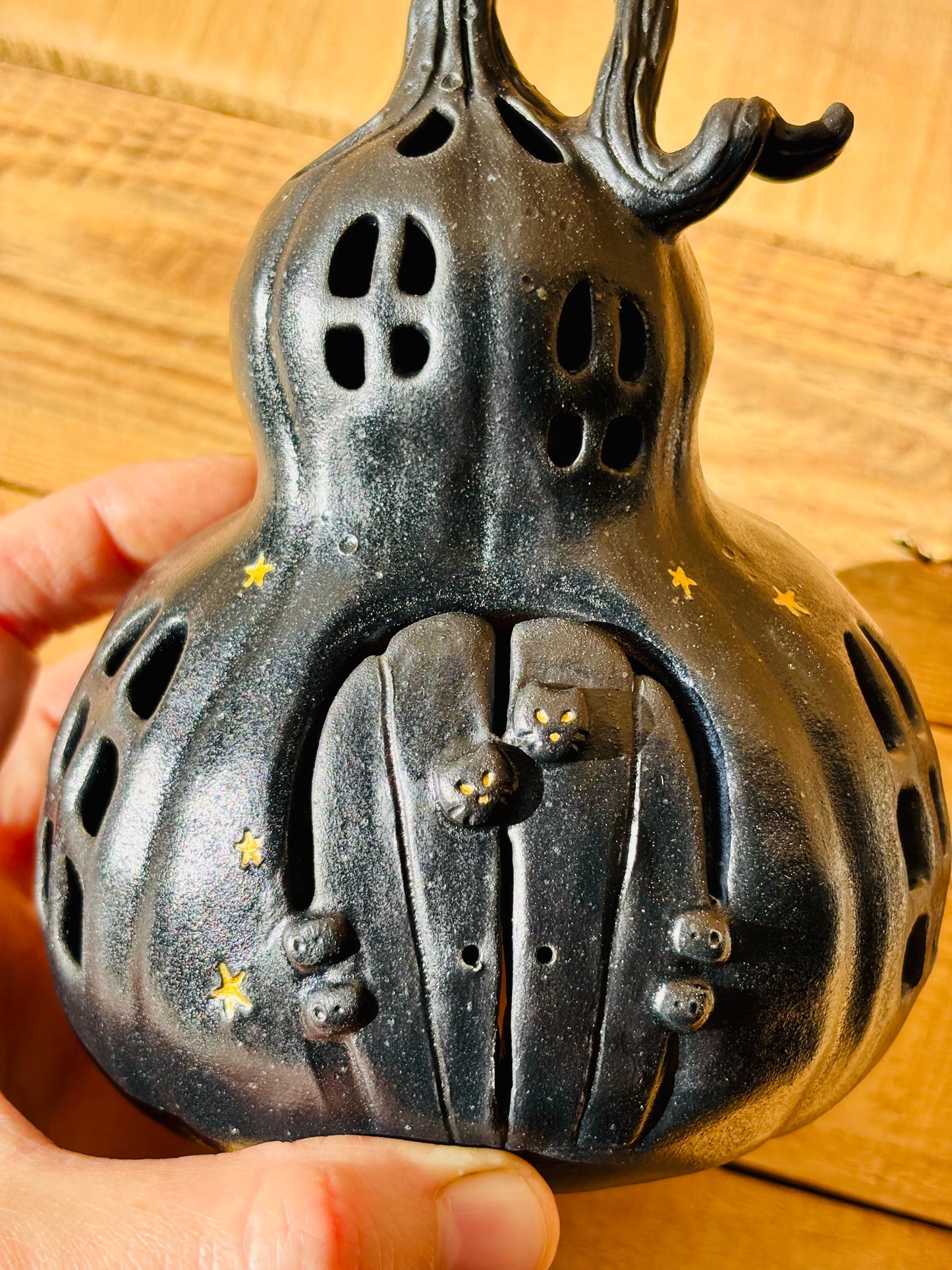 Grande maison citrouille - photophore noir et doré 1