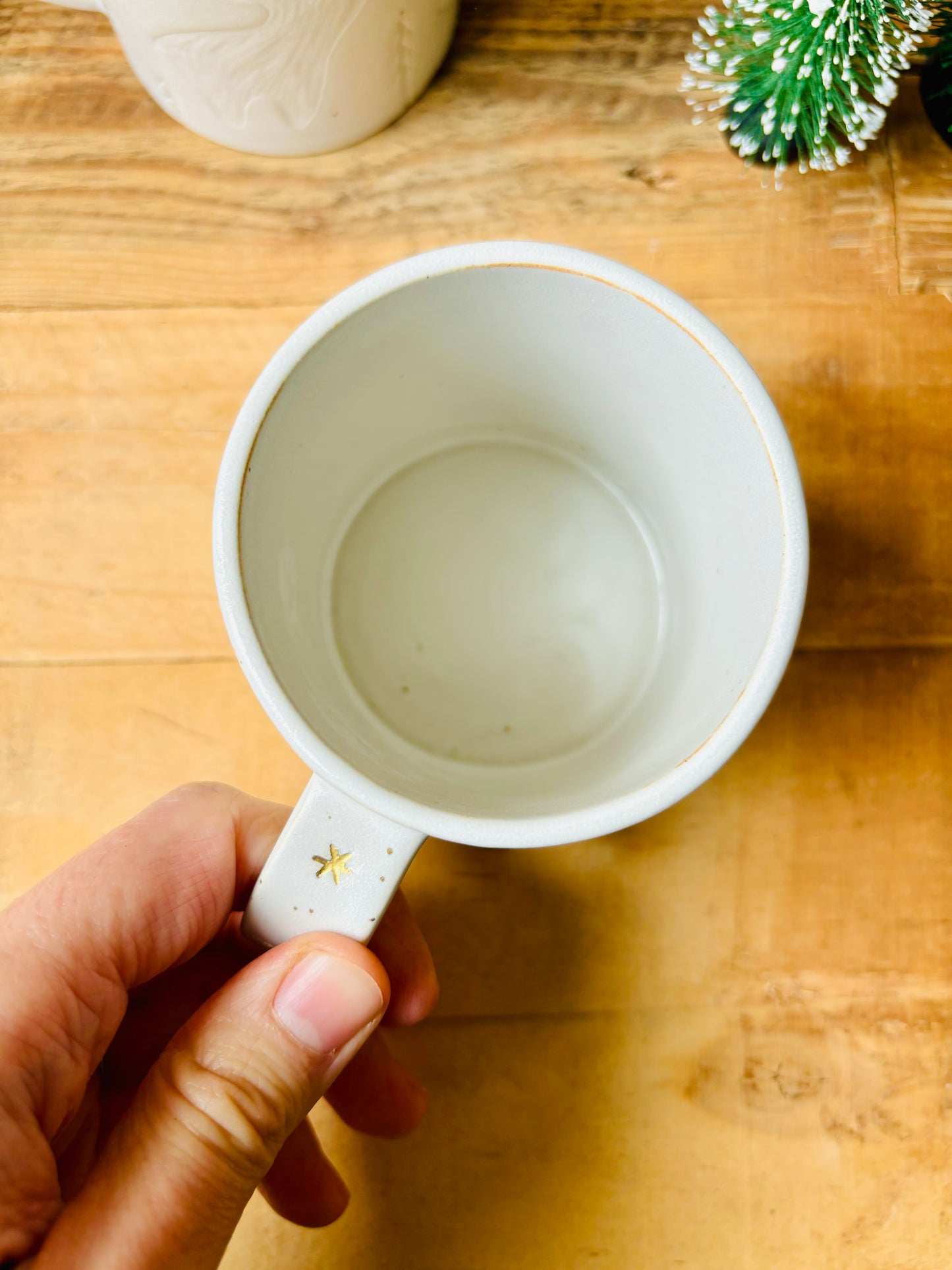 Christmas mug 5 - white and gold - sweater
