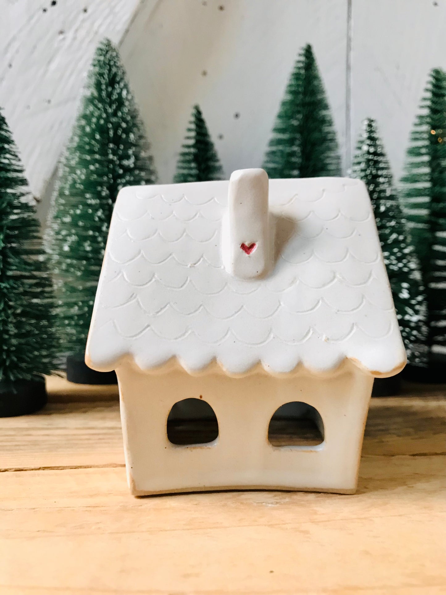 Maison 12 - photophore blanc et couronne verte