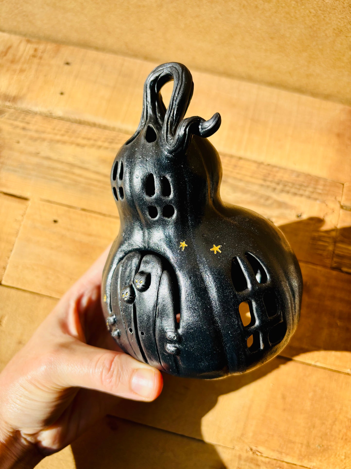 Grande maison citrouille - photophore noir et doré 1