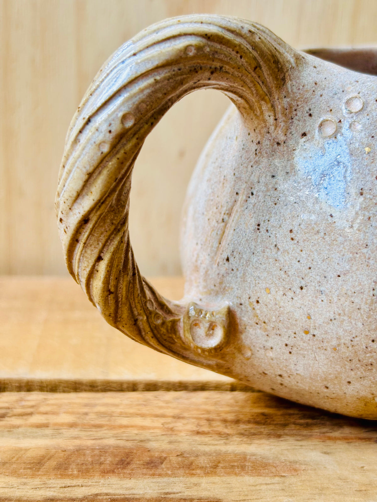 Tasse citrouille beige moucheté et or - 3 - imparfaite