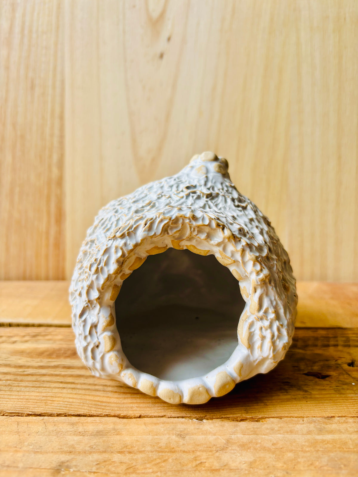 House 1 - white and gold tealight holder