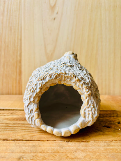 House 1 - white and gold tealight holder