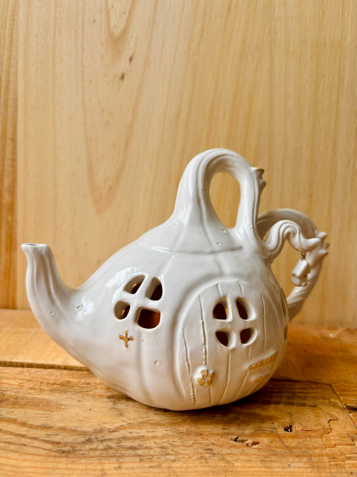 Théière citrouille - photophore blanc et or - 2 - imparfaite