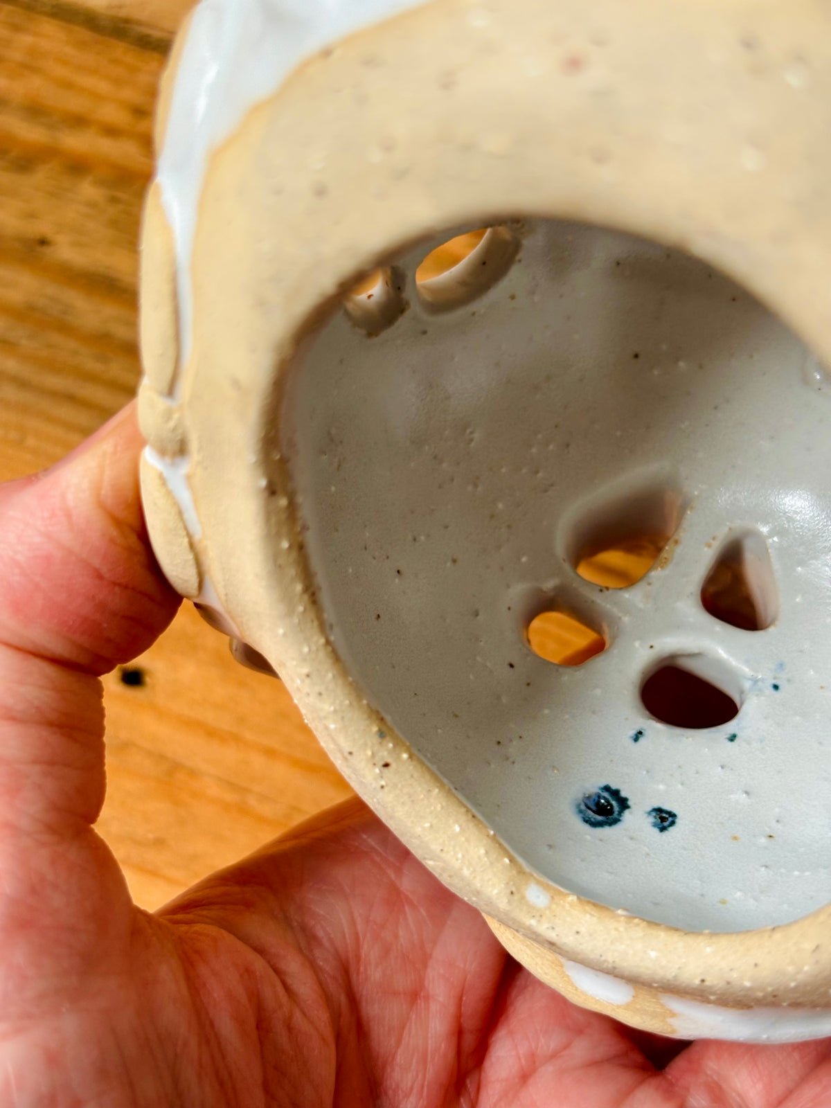 House 1 - white and gold tealight holder