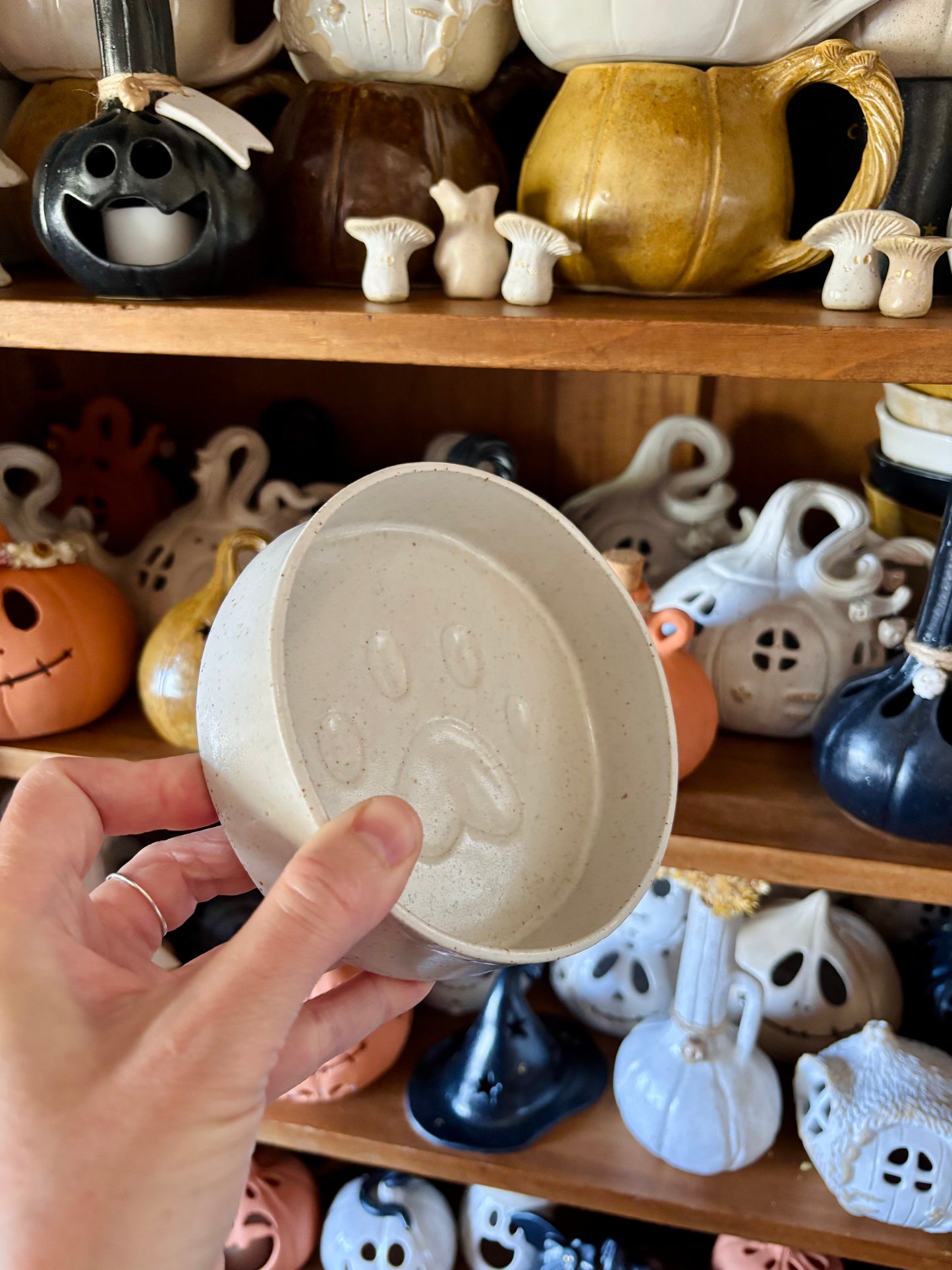 Footprint pattern bowl - in stock