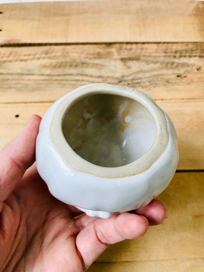 LUCY - white tealight holder - imperfect 1