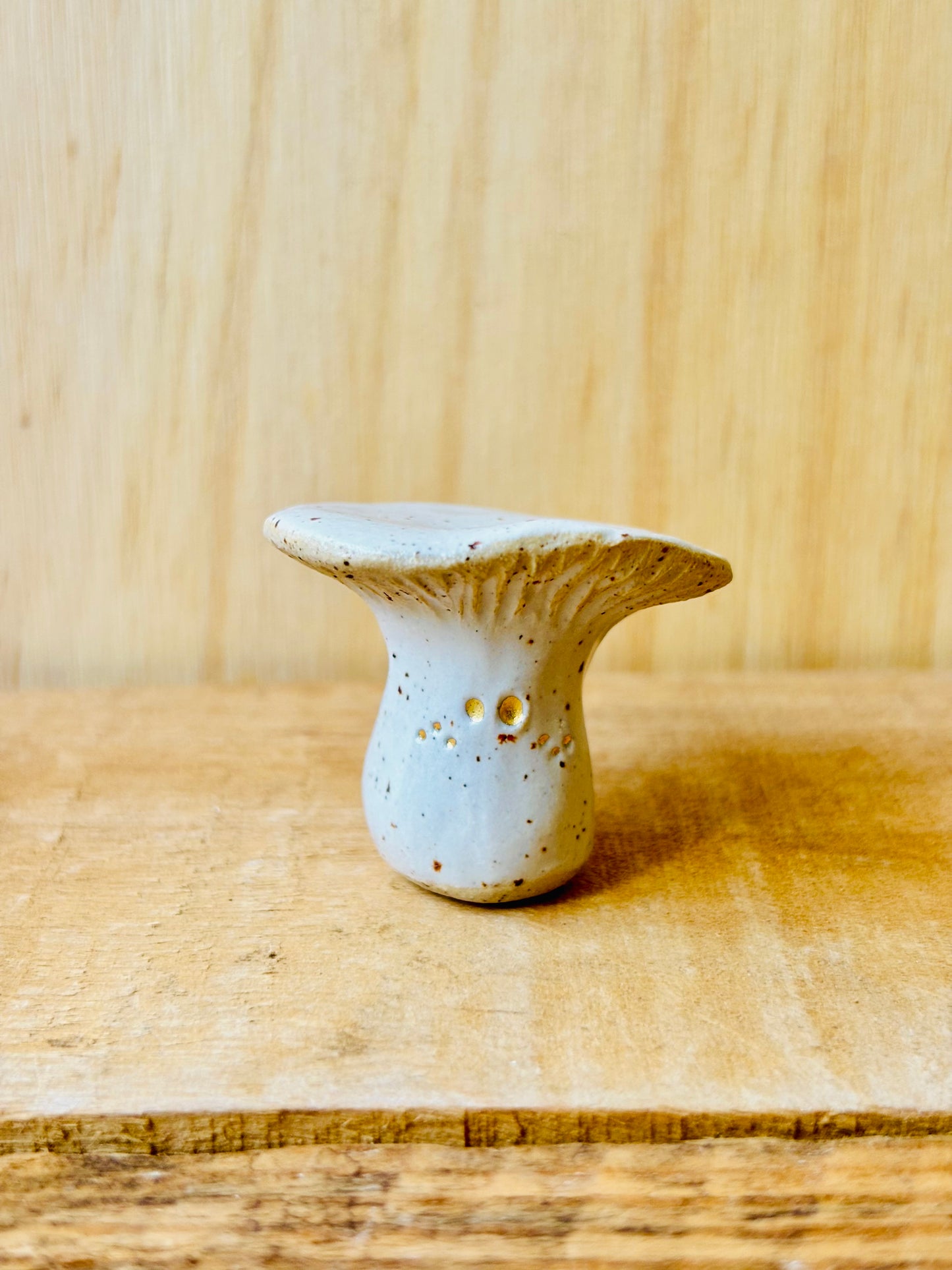 PATRICK - white tealight holder