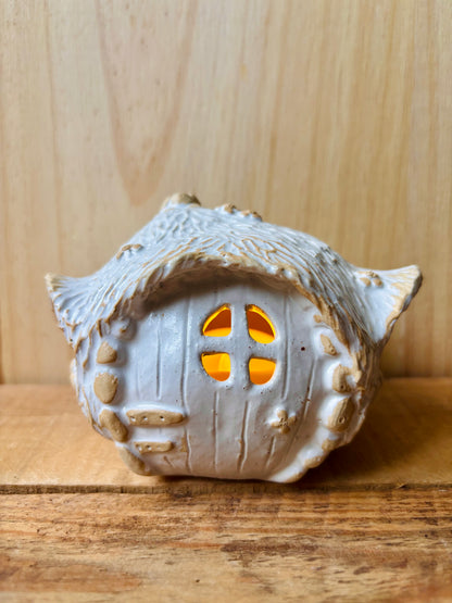 House 1 - white and gold tealight holder