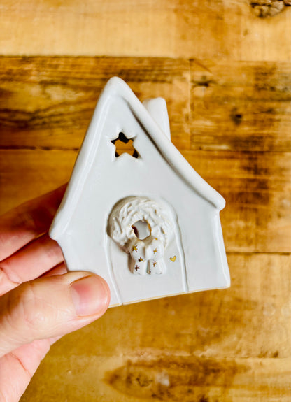 House 1 - white and gold tealight holder