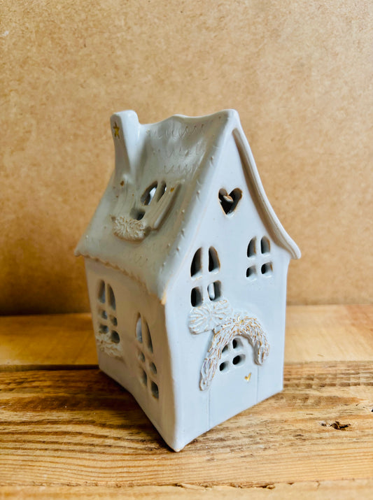 House 1 - white and gold tealight holder