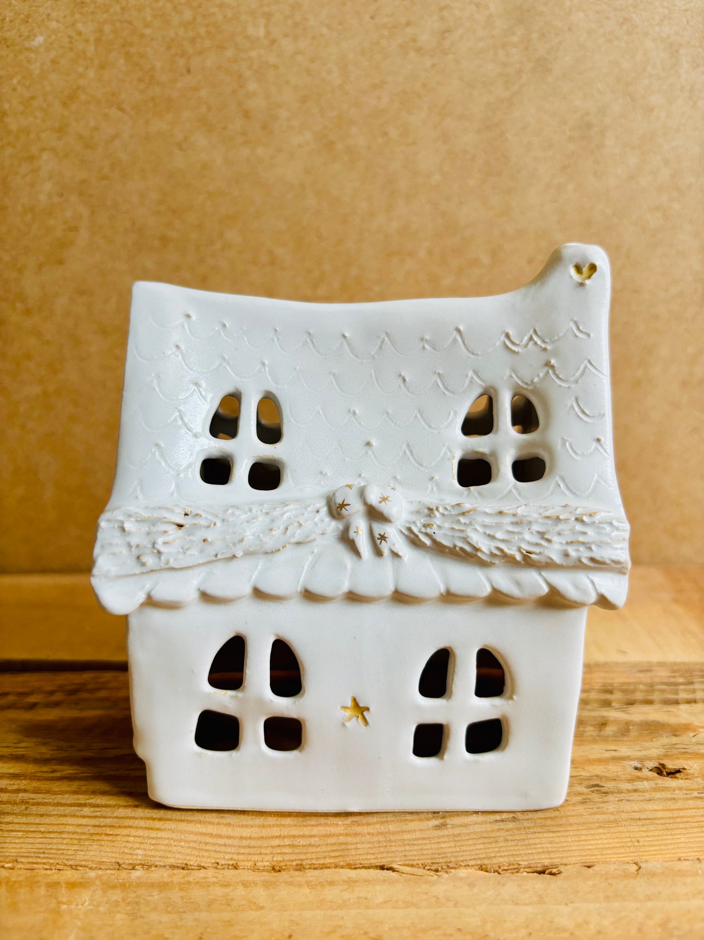 House 1 - white and gold tealight holder