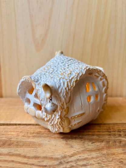 House 1 - white and gold tealight holder