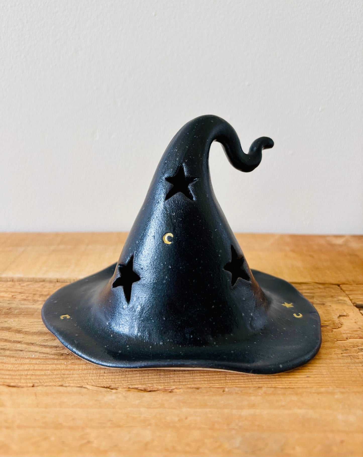 Chapeau de Sorcière  - photophore noir et doré imparfait