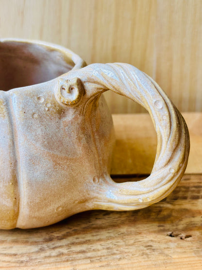 Tasse citrouille beige et or - 2