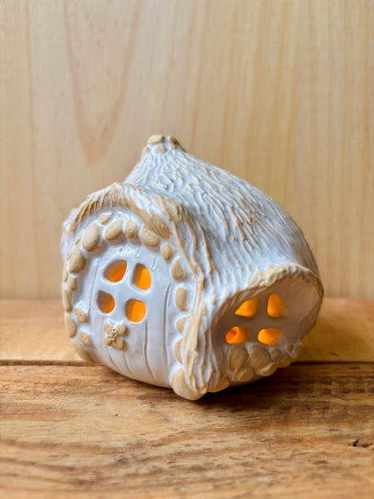House 1 - white and gold tealight holder