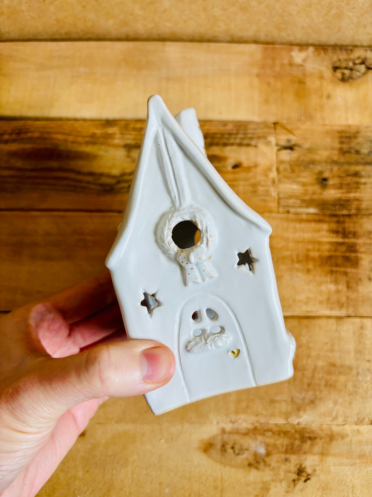 House 1 - white and gold tealight holder