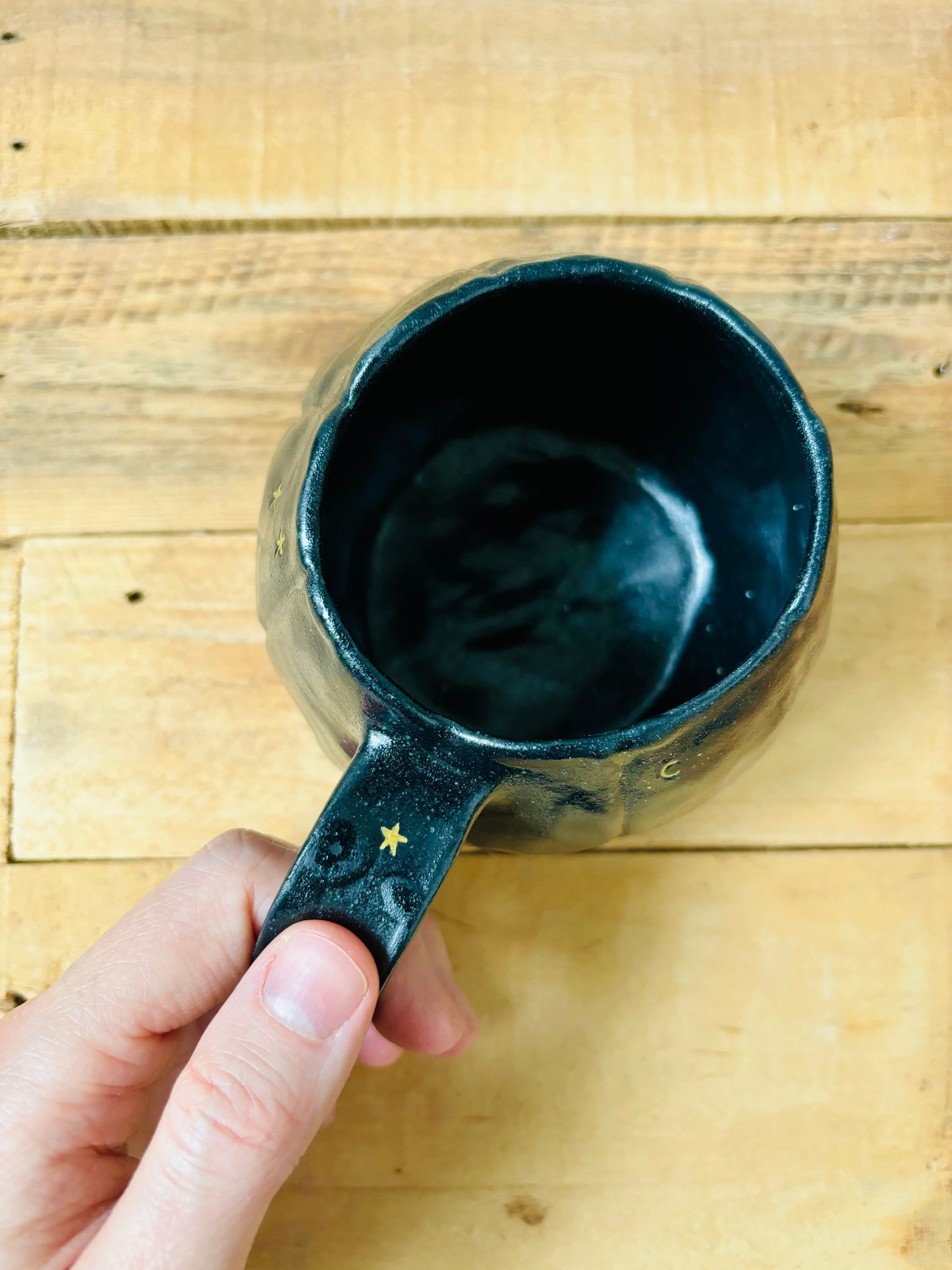 Tasse citrouille - noir et doré 1