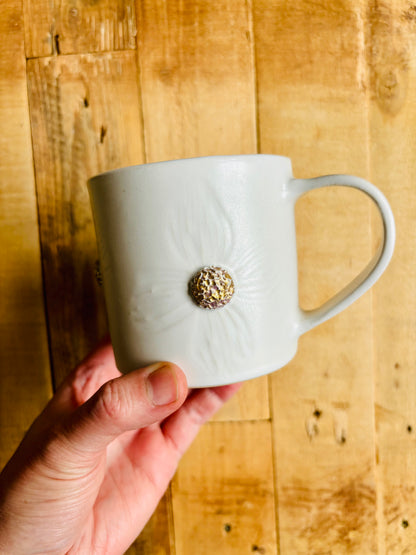 Tasse printemps - blanc, or, noir et cuivre - imparfaite