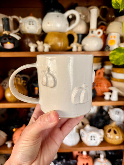 Tasse petites citrouilles blanches - imparfaite 2