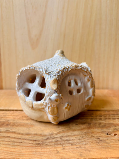 Maison Hobbit - photophore blanc et or 13