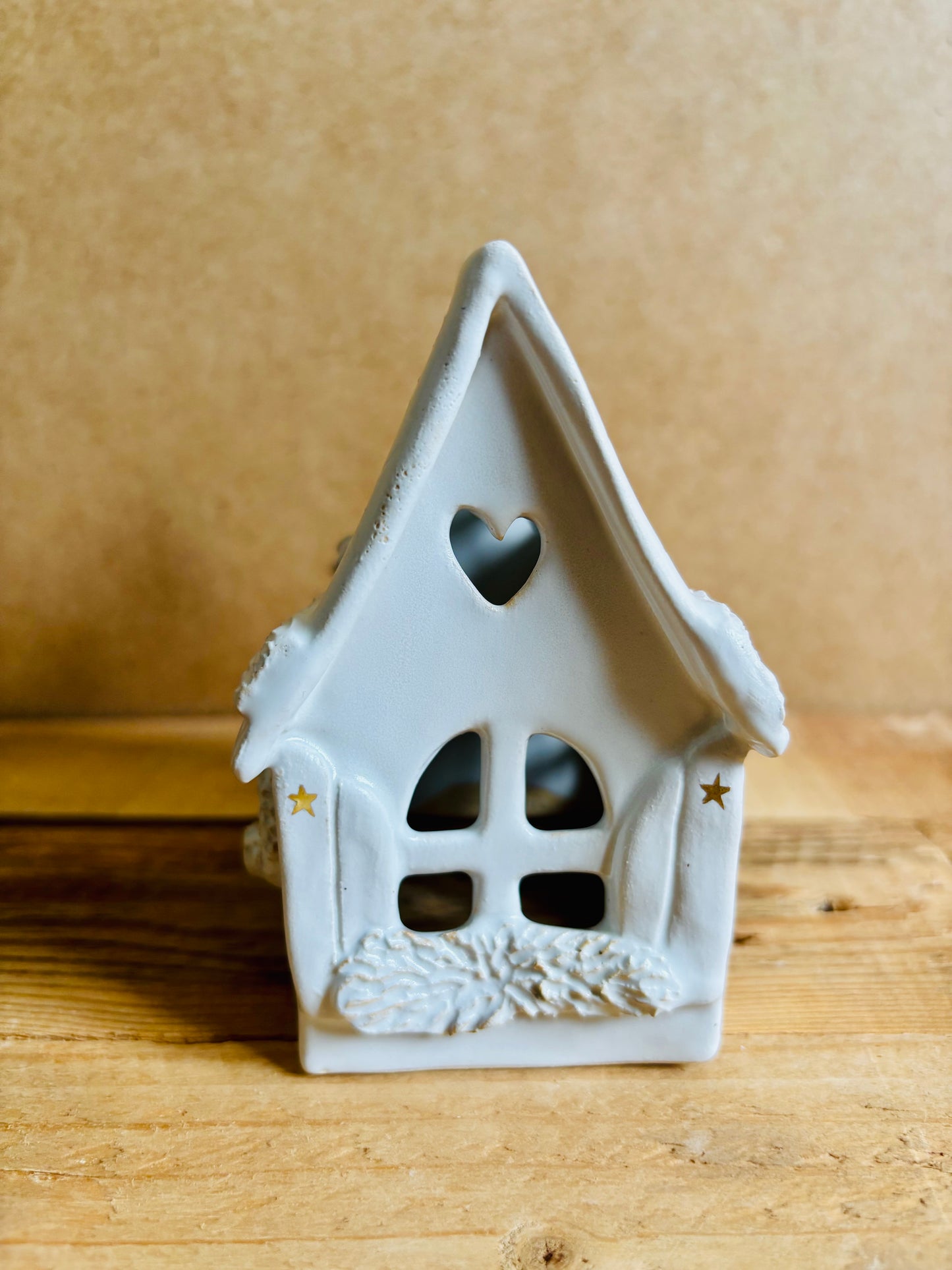 House 1 - white and gold tealight holder