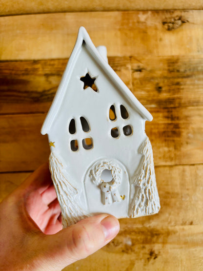 House 1 - white and gold tealight holder