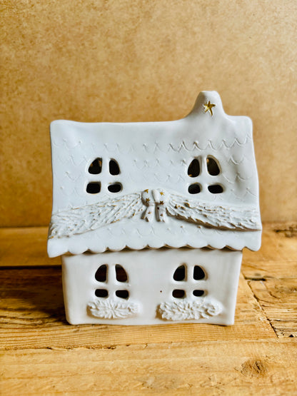 House 1 - white and gold tealight holder