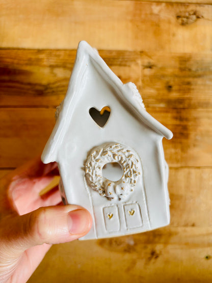 House 1 - white and gold tealight holder