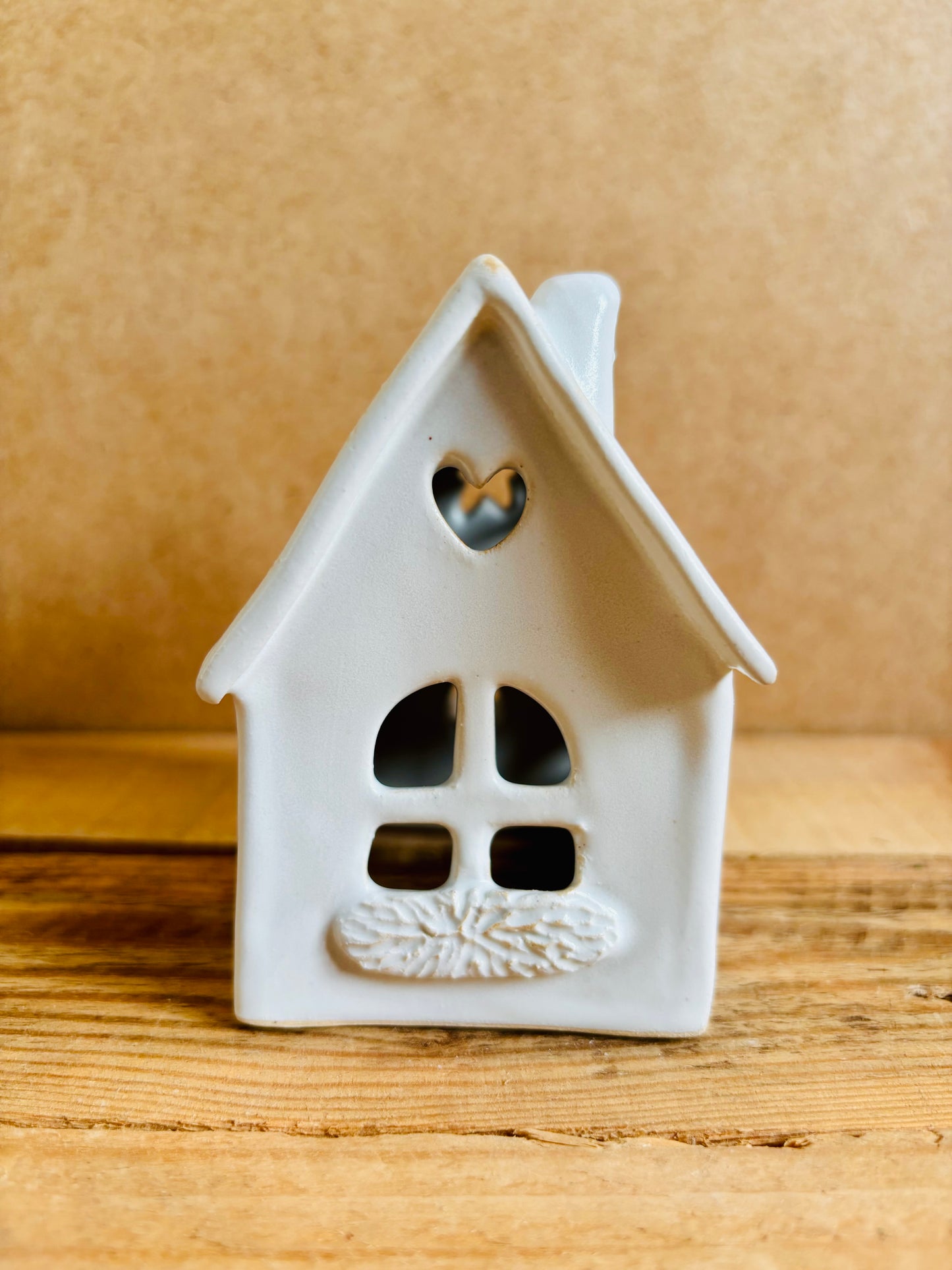 House 1 - white and gold tealight holder