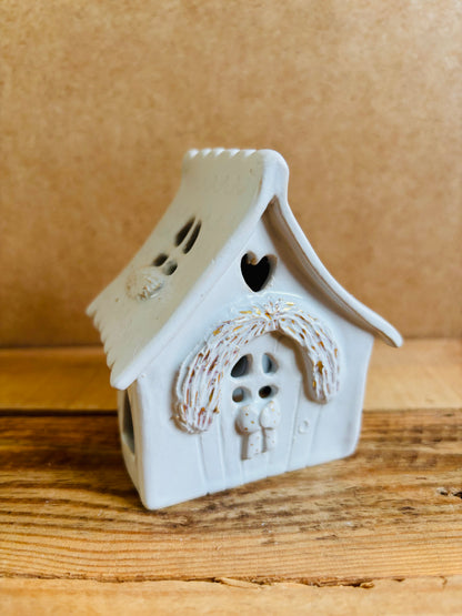 House 1 - white and gold tealight holder