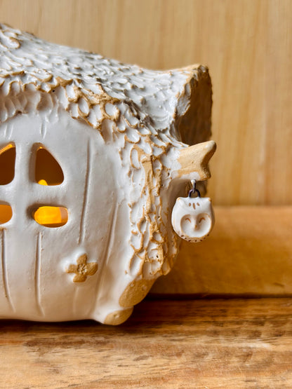 House 1 - white and gold tealight holder