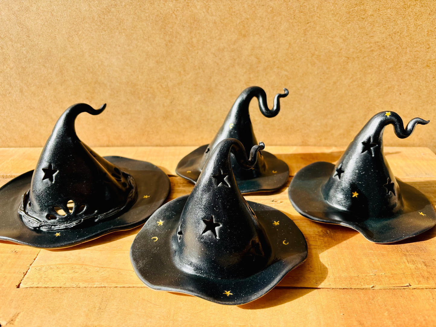Chapeau de Sorcière  - photophore noir et doré 4