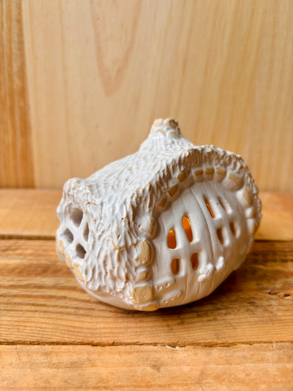 House 1 - white and gold tealight holder