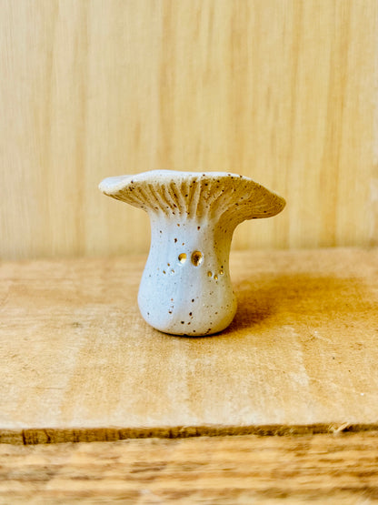 PATRICK - white tealight holder