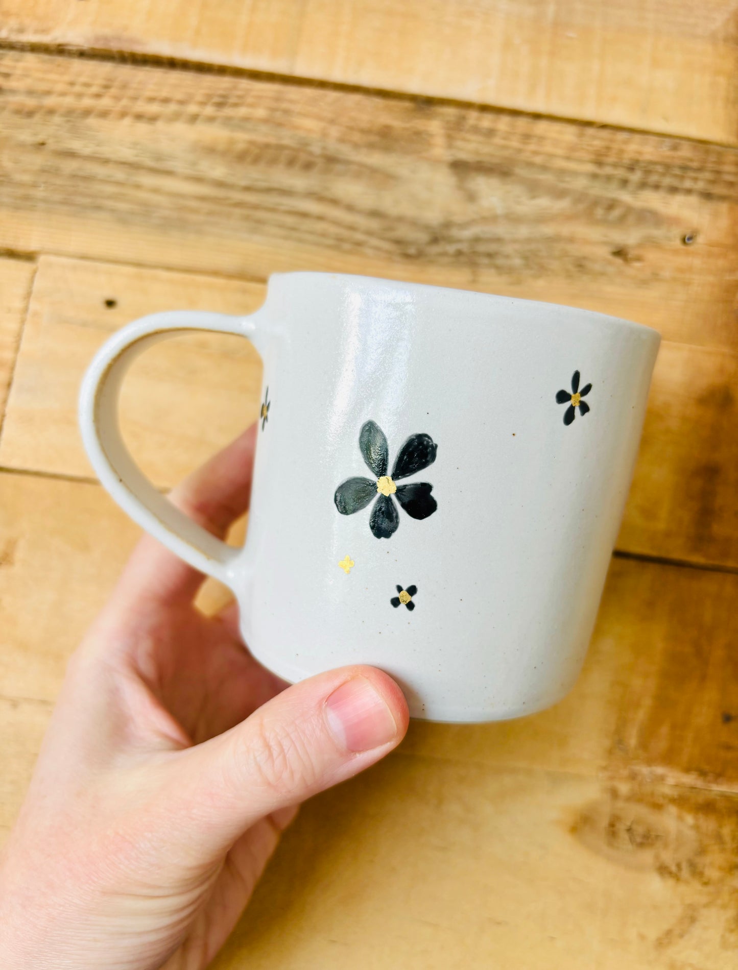 Tasse fleurs - noir et or