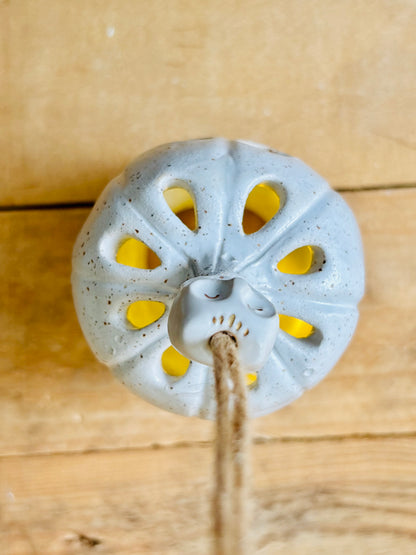 MARTIN FIOLE - photophore suspension blanc moucheté et or - 2