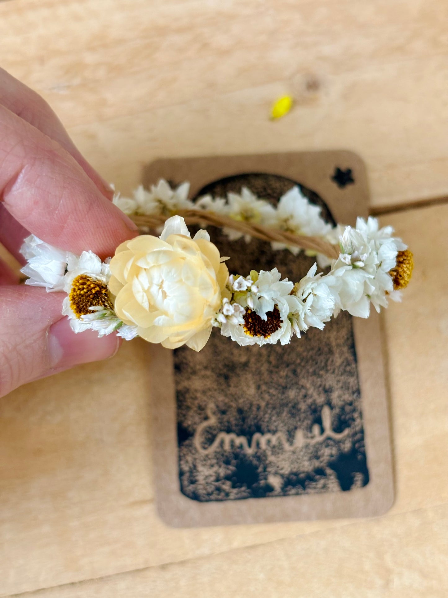 Large wreath of dried flowers - 10