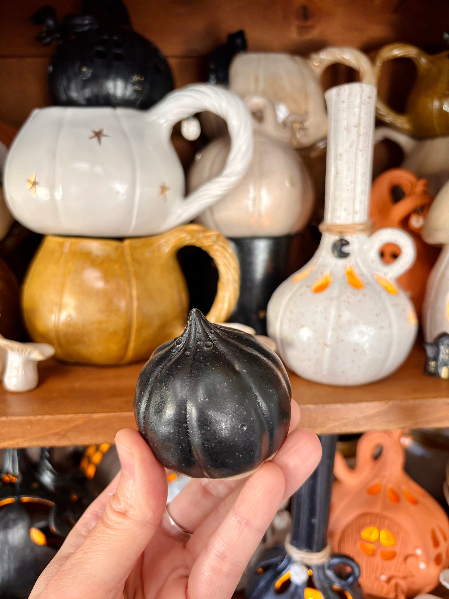 Small pumpkin - black