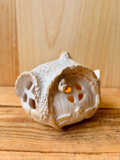 House 1 - white and gold tealight holder