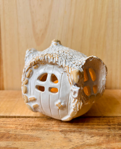 Maison Hobbit - photophore blanc et or 1