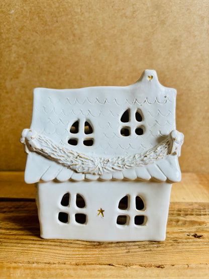 House 1 - white and gold tealight holder
